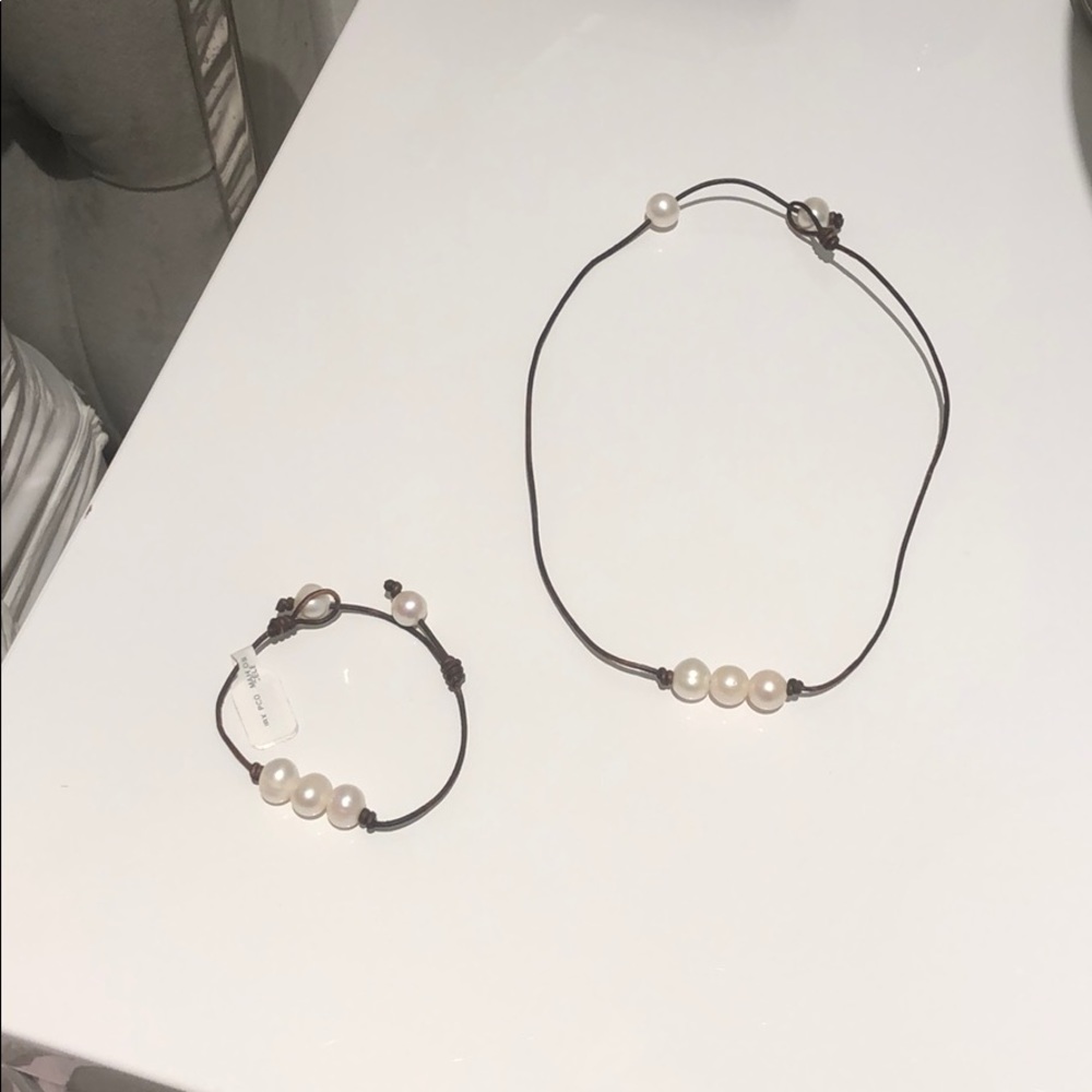 Pearl bracket/necklace set